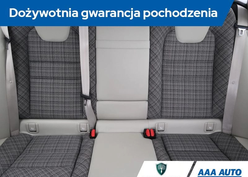 Volvo V60 cena 84000 przebieg: 190117, rok produkcji 2018 z Michałowo małe 436